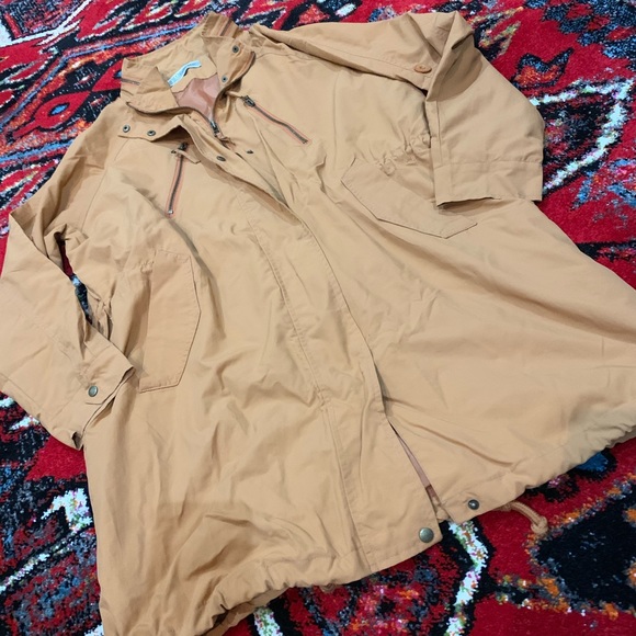 Lightweight jacket - Picture 2 of 2